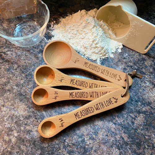 Grandma Baking Pan Set. Engraved Measured With Love Spoons. Grandmas Baking Treats Wooden Spoon. Gift for Mom.