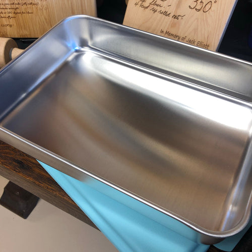 Personalized Aluminum Baking Pan with Lid. Engraved Cake Pan. Grandma Baking Pan. - C & A Engraving and Gifts