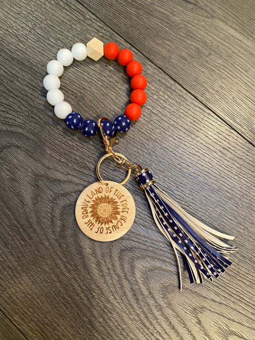 Patriotic USA SILICONE Wristlet Keychain. American Stretchy Bangle Wristlet with Engraved Pendant. Bangle Key Ring. Gift for Her. - C & A Engraving and Gifts